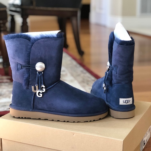 UGG Shoes - Authentic UGG Bailey Button Charm boot size 11
